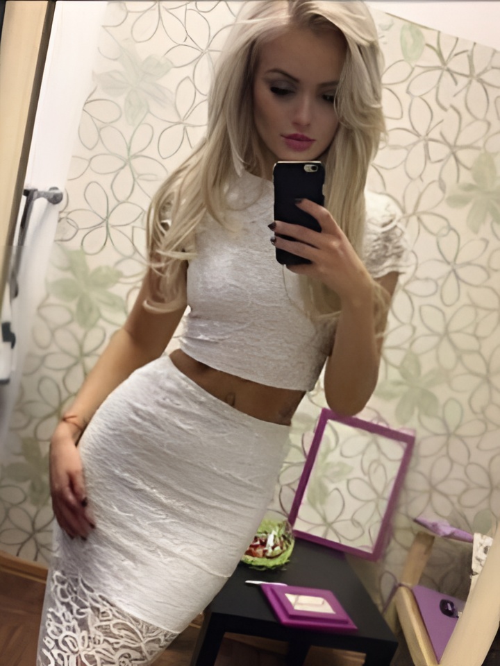 Эльмира привлекальеная девушка из Старицы цена от 2500 руб