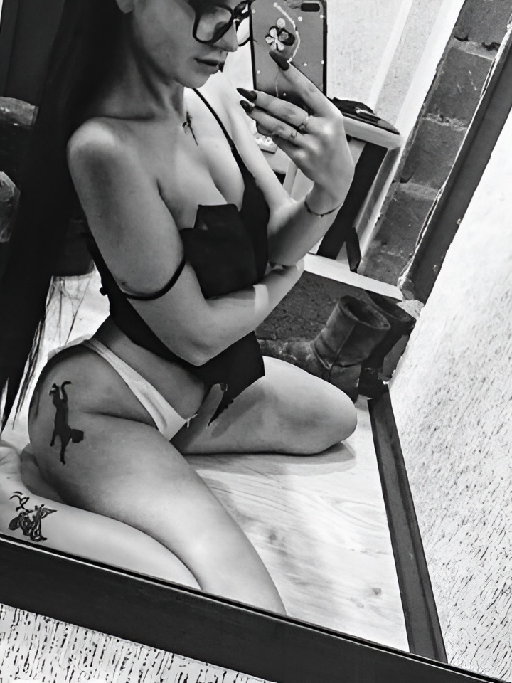 Устинья привлекальеная девушка из Старицы цена от 2000 руб