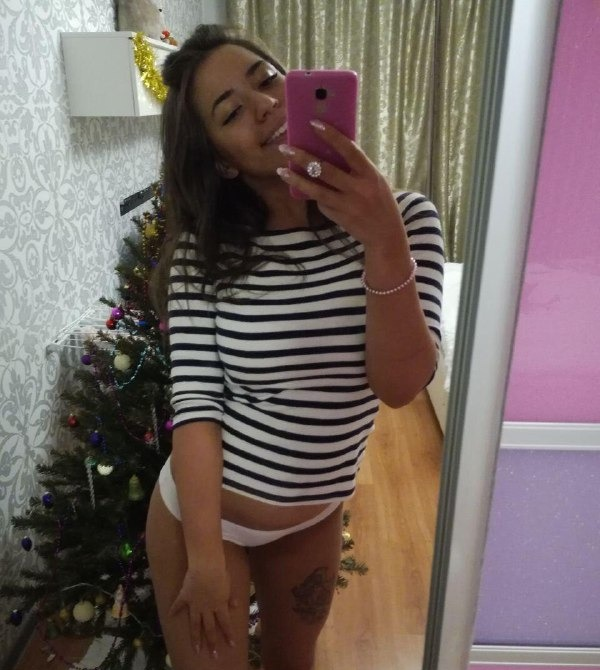 Полина привлекальеная девушка из Старицы цена от 3500 руб