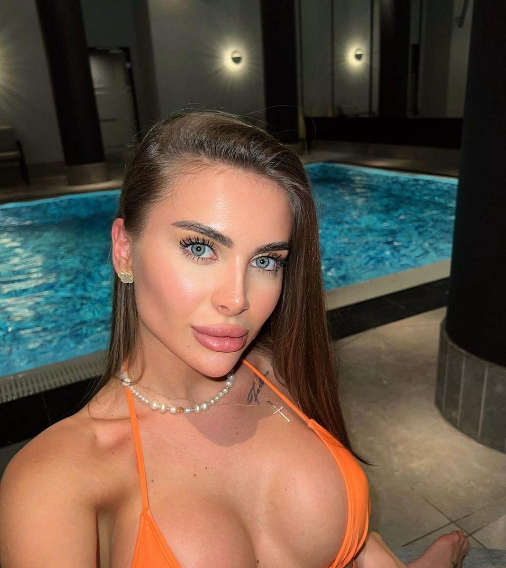 ЯНА привлекальеная девушка из Старицы цена от 5000 руб