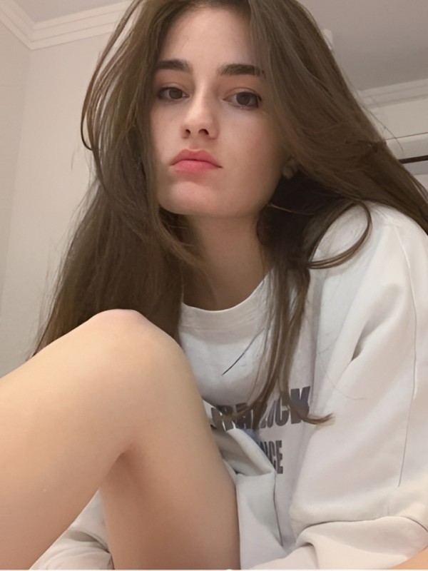 Елизавета привлекательная девушка из Старицы цена от 3000 руб