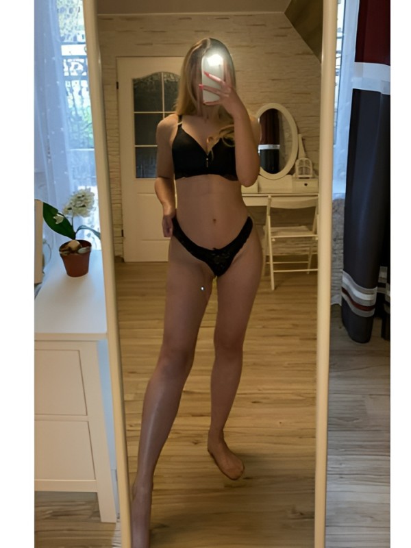 Таня привлекательная девушка из Старицы цена от 1500 руб