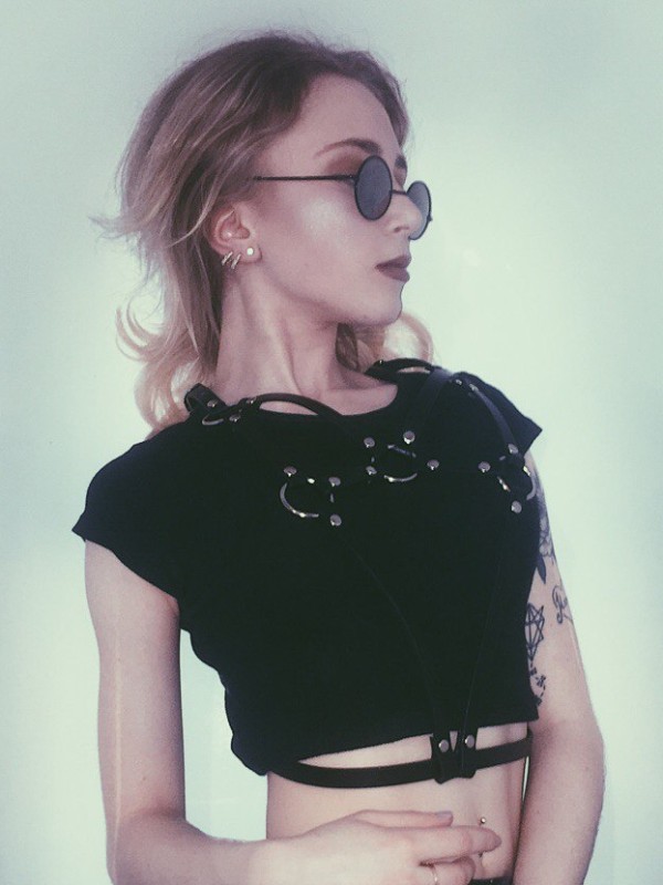 Донна привлекательная девушка из Старицы цена от 3500 руб