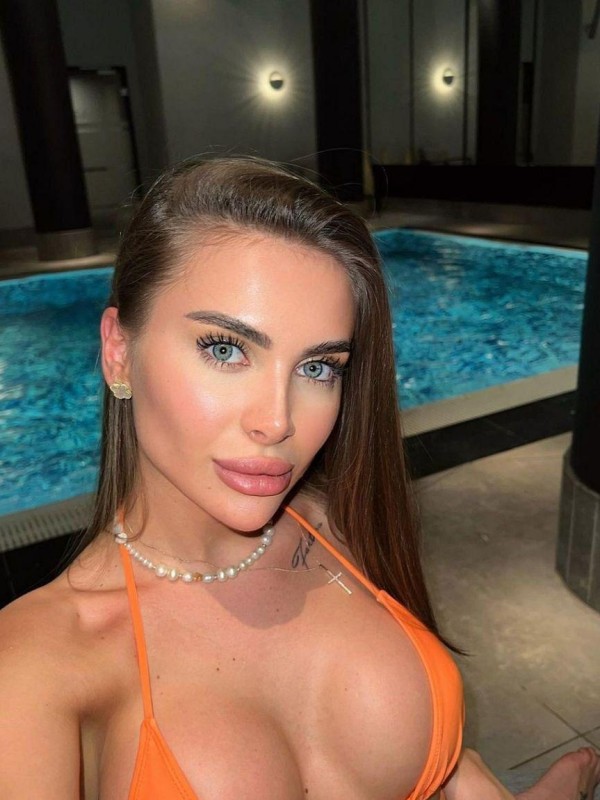 ЯНА привлекательная девушка из Старицы цена от 5000 руб